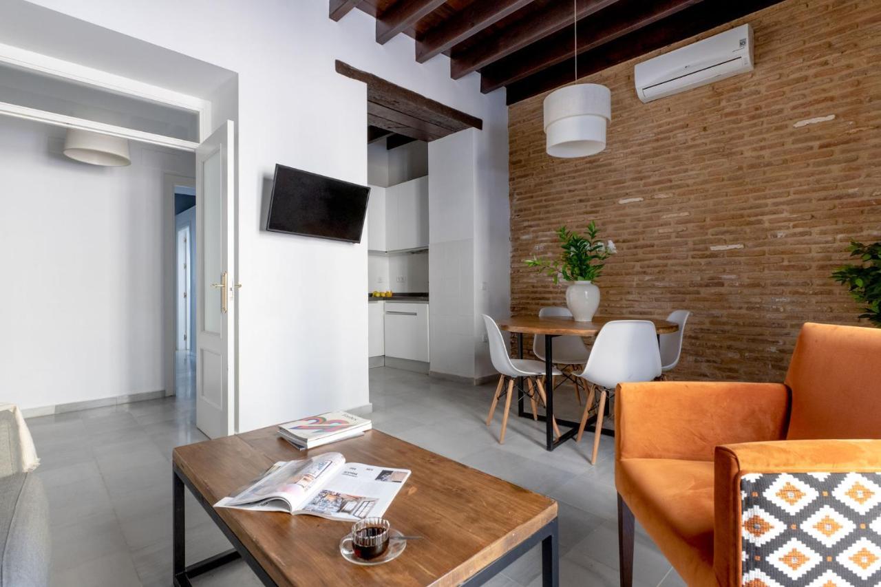 Triana Boutique Apartments By Hommyhome Séville Extérieur photo