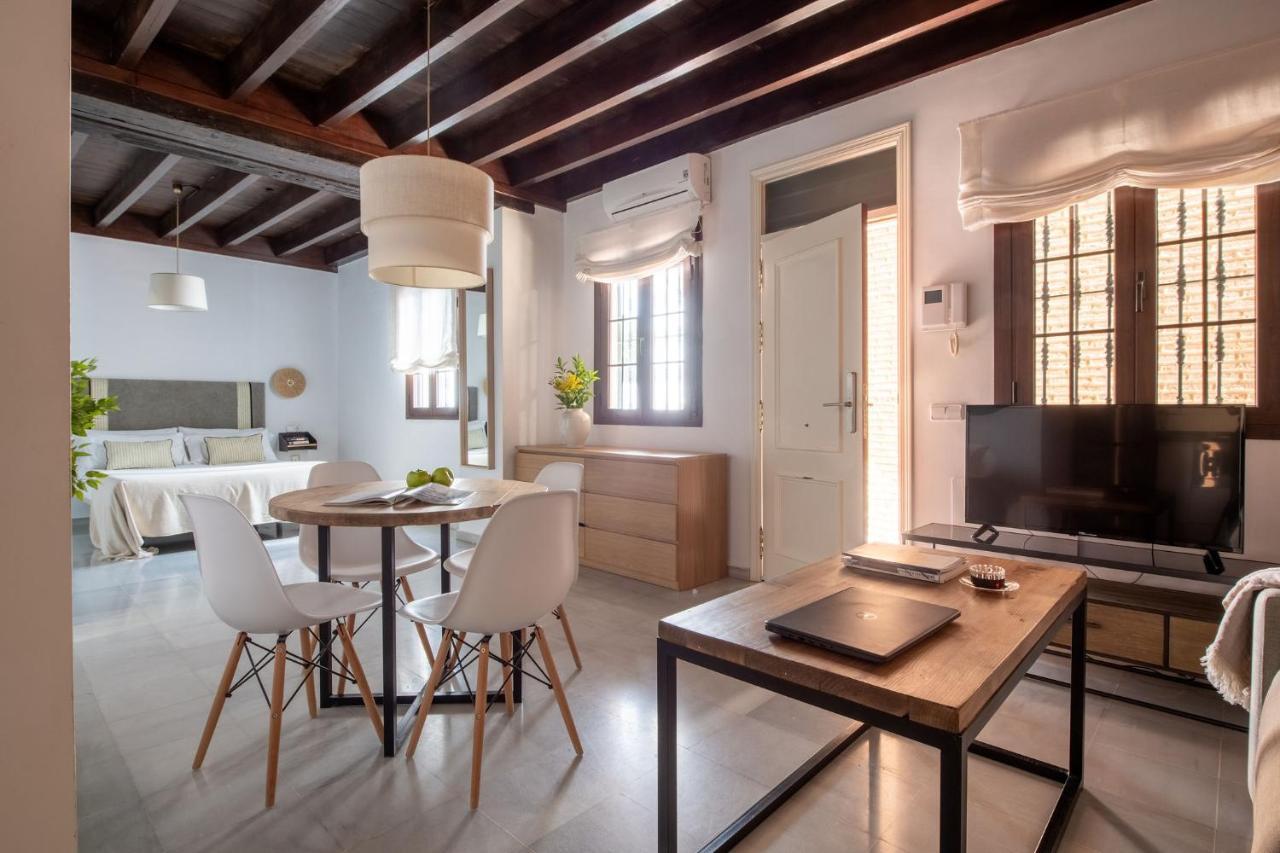 Triana Boutique Apartments By Hommyhome Séville Extérieur photo